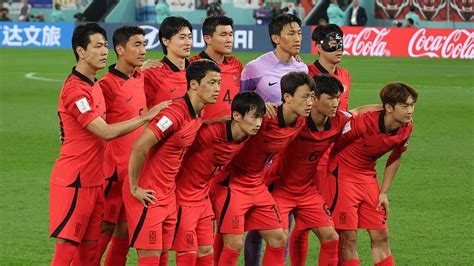 한국 일본 축구 중단